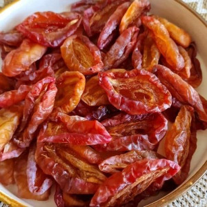 Слива половинки красная Армения